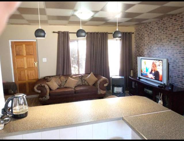 3 BEDROOM HOUSE FOR SALE IN PRIMROSE